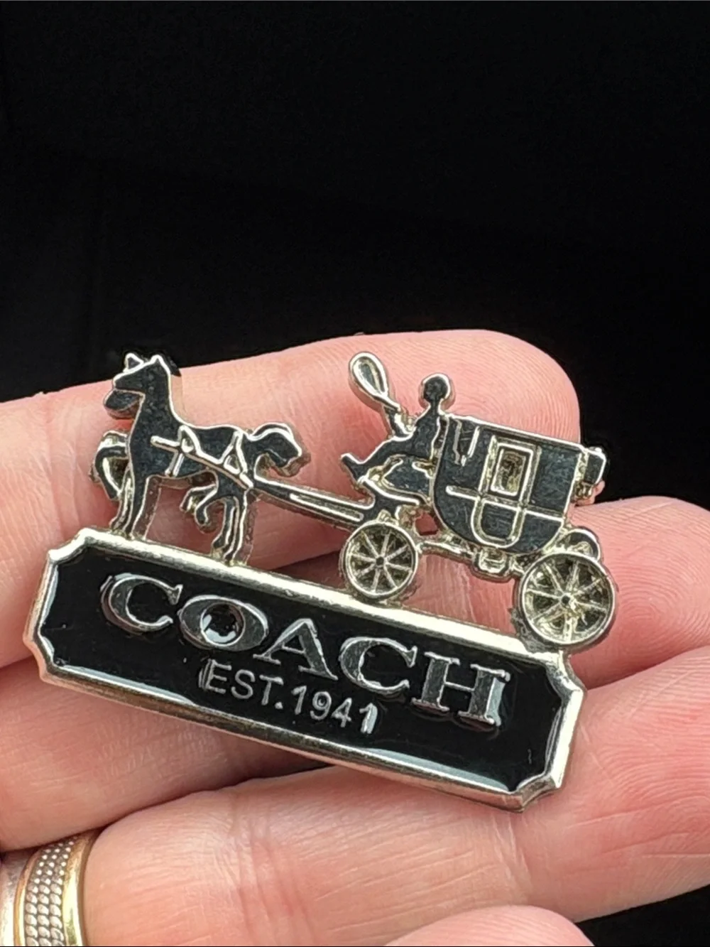 coach tag - Picture 2 of 3